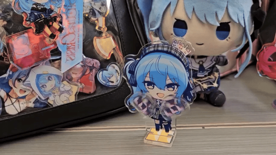 Suisei Double T-spin Standee